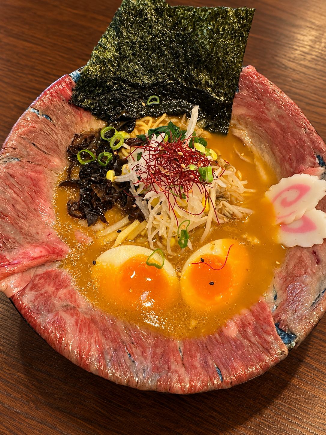 Wagyu Ramen au bœuf marbré, photographié chez CHISENYA